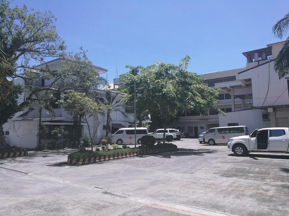 O Hotel Bacolod Kültér fotó